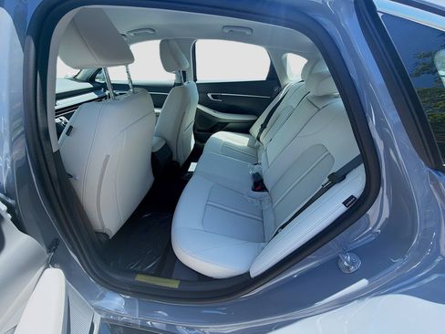 New 2026 Hyundai Sonata SEL FWD image 17