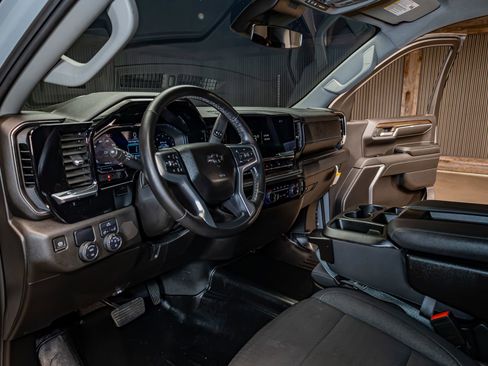 Used 2024 Chevrolet Silverado 1500 RST w/ LPO, Dark Essentials Package image 11