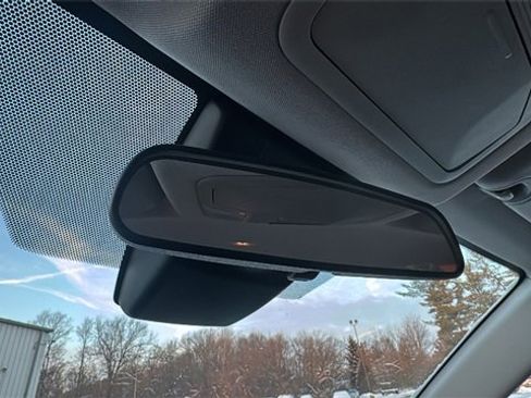 Used 2021 Toyota RAV4 LE image 23