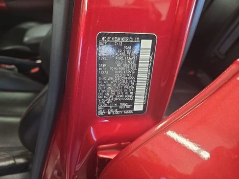 Used 2013 Nissan Juke SL FWD image 23