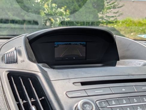 Used 2018 Ford Escape SE FWD image 21