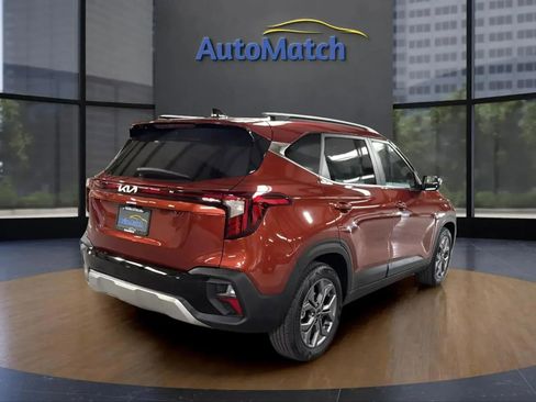 Used 2024 Kia Seltos S image 10