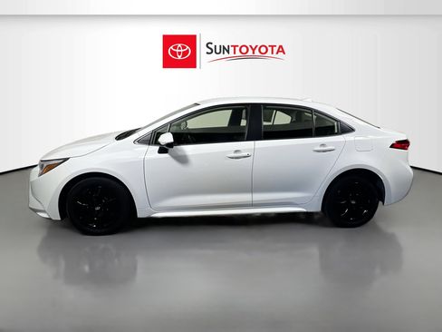 Used 2025 Toyota Corolla LE w/ Convenience Package image 7