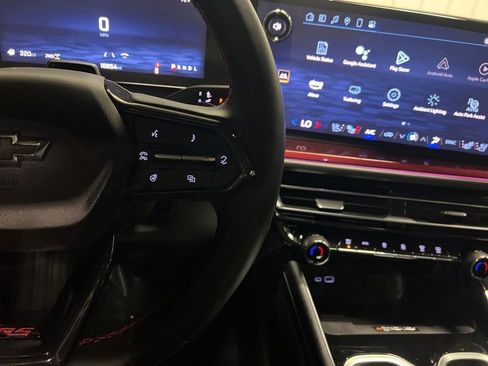 Certified 2024 Chevrolet Traverse RS w/ LPO, Floor Liner Package image 17