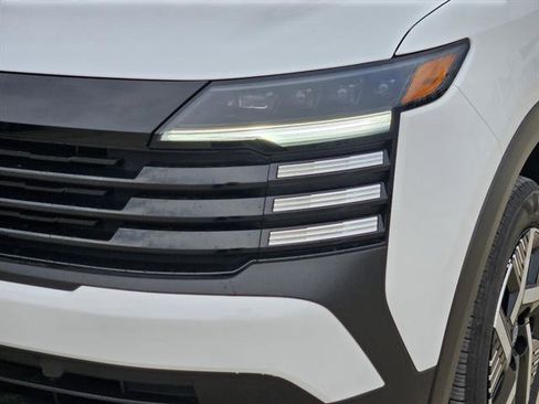 Used 2026 Nissan Kicks SV image 5