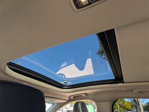 Used 2024 Lincoln Aviator Premiere w/ Premium Package image 15