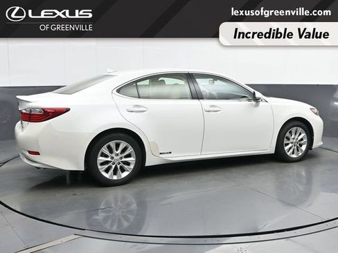 Used 2014 Lexus ES 300h w/ Luxury Package w/Bamboo Trim FWD image 8