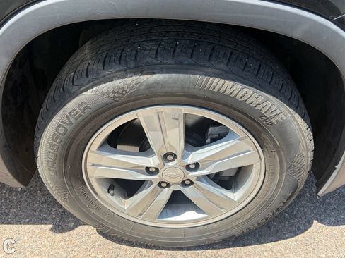 Used 2020 Chevrolet Trax LT FWD image 8