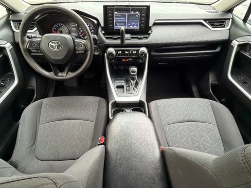 Used 2021 Toyota RAV4 XLE FWD image 30
