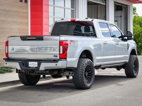 Used 2021 Ford F250 Platinum w/ FX4 Off-Road Package AWD/4WD image 3