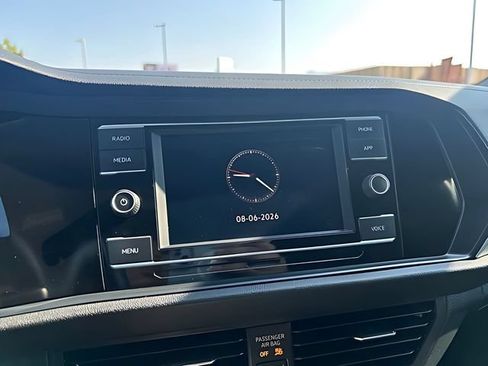 Used 2023 Volkswagen Jetta SE FWD image 27