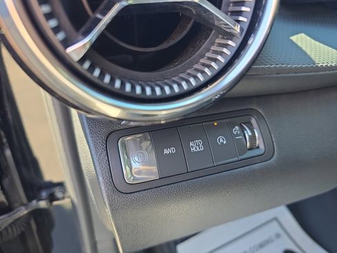 Certified 2025 Chevrolet Equinox LT AWD/4WD image 16