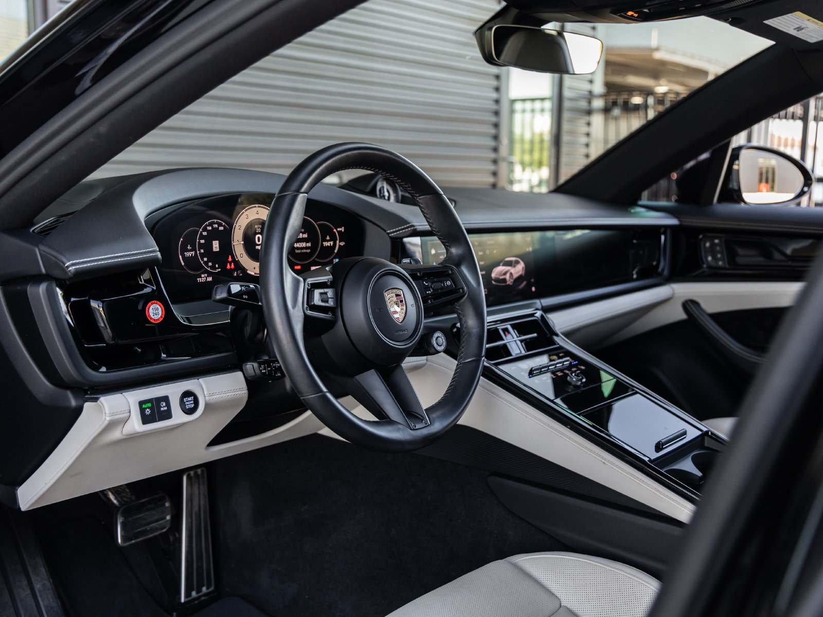 Certified 2024 Porsche Panamera RWD image 4