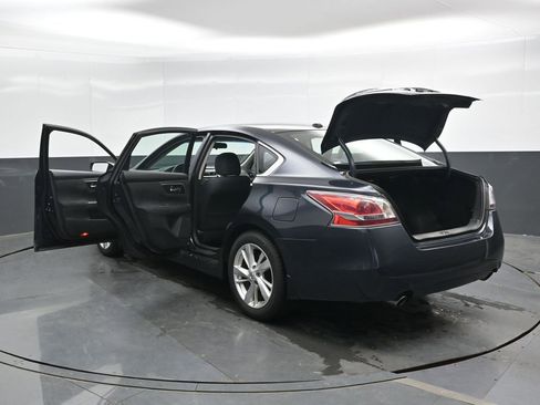 Used 2014 Nissan Altima 2.5 SV FWD image 36