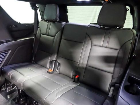 Used 2023 Chevrolet Tahoe RST w/ RST Performance Edition AWD/4WD image 13