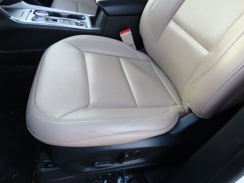 Used 2023 Ford Explorer XLT w/ Equipment Group 202A image 35