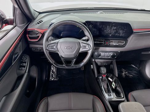 Used 2024 Chevrolet TrailBlazer RS w/ Driver Confidence Package image 18