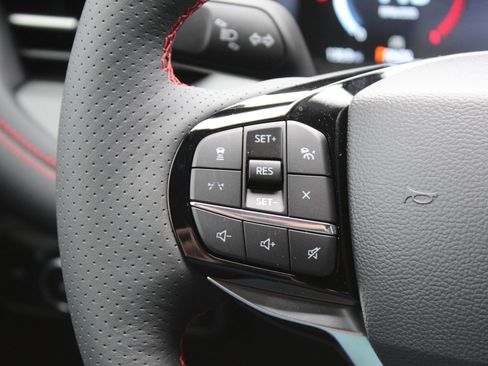 New 2026 Ford Explorer ST-Line w/ ST-Line Street Pack image 27