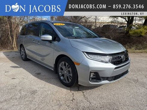 Used 2025 Honda Odyssey Touring image 1