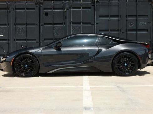 Used 2020 BMW i8 Coupe AWD/4WD image 4