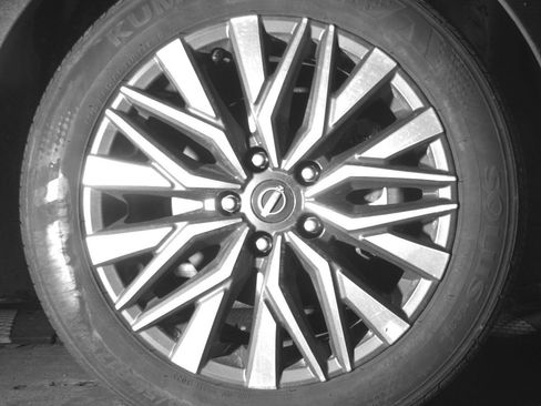 Used 2025 Nissan Altima 2.5 SV FWD image 13