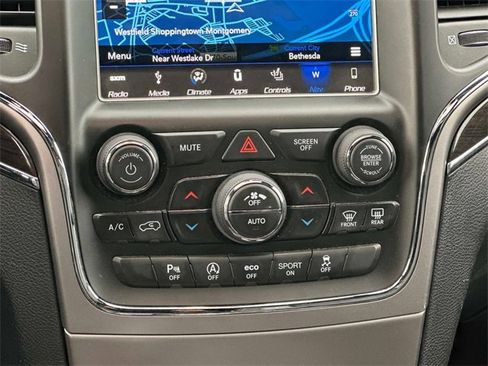 Used 2018 Jeep Grand Cherokee Overland image 5