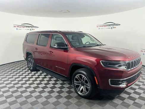 Used 2024 Jeep Wagoneer L Series II AWD/4WD image 1