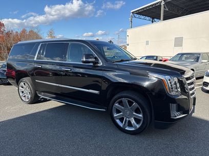Used 2019 Cadillac Escalade ESV Luxury