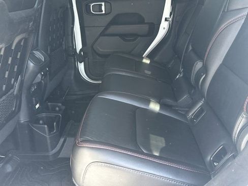 Used 2021 Jeep Gladiator Rubicon AWD/4WD image 26