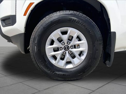 Used 2026 Nissan Frontier S RWD image 11