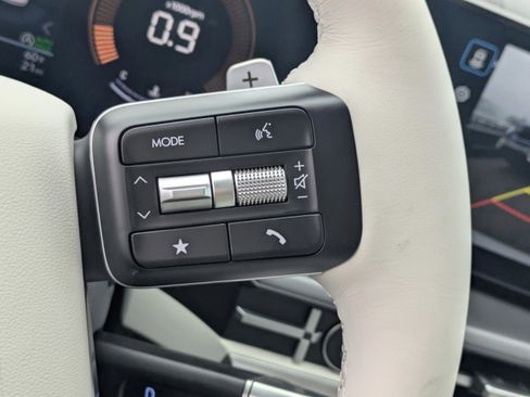 New 2026 Hyundai Santa Fe SE FWD image 24