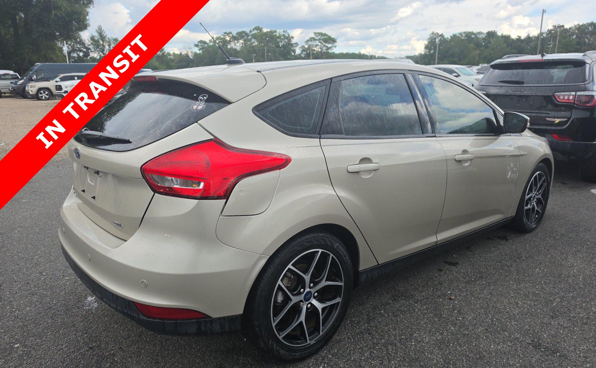 Used 2017 Ford Focus SEL FWD image 4
