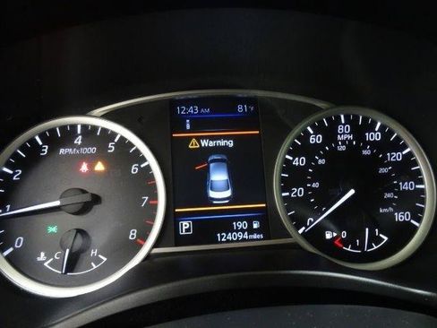 Used 2019 Nissan Sentra S w/ Appearance Package FWD image 21