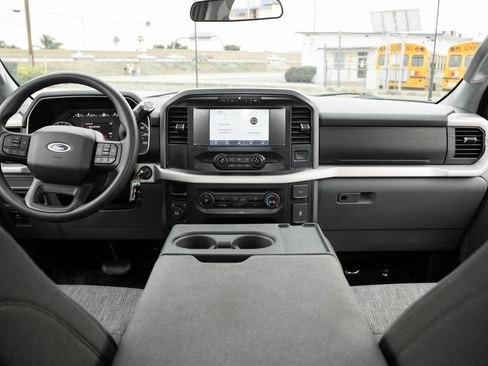 Used 2023 Ford F150 XLT image 25