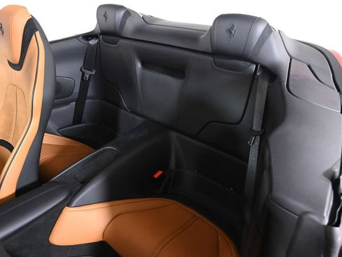 Used 2025 Ferrari Roma Spider RWD image 20