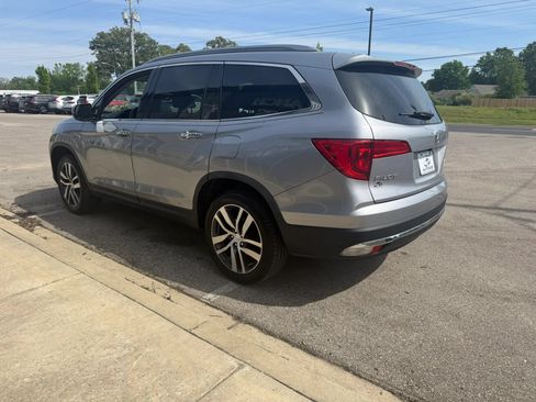 Used 2018 Honda Pilot Elite image 5