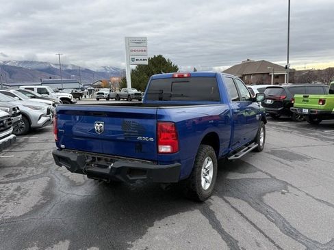Used 2019 RAM 1500 Classic SLT w/ Luxury Group image 6