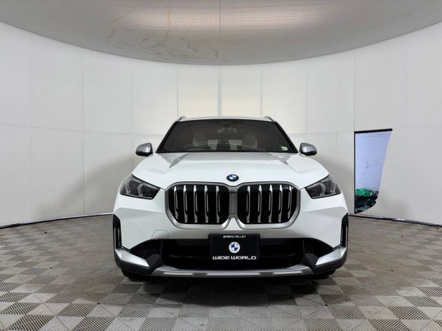 Used 2023 BMW X1 xDrive28i w/ Convenience Package AWD/4WD image 2