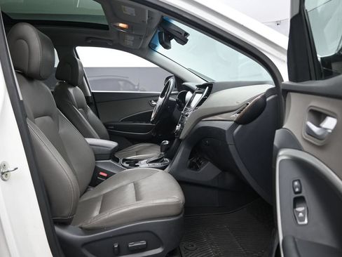 Used 2017 Hyundai Santa Fe AWD image 26