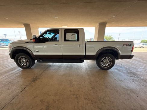 Used 2015 Ford F250 King Ranch w/ FX4 Off-Road Package AWD/4WD image 4