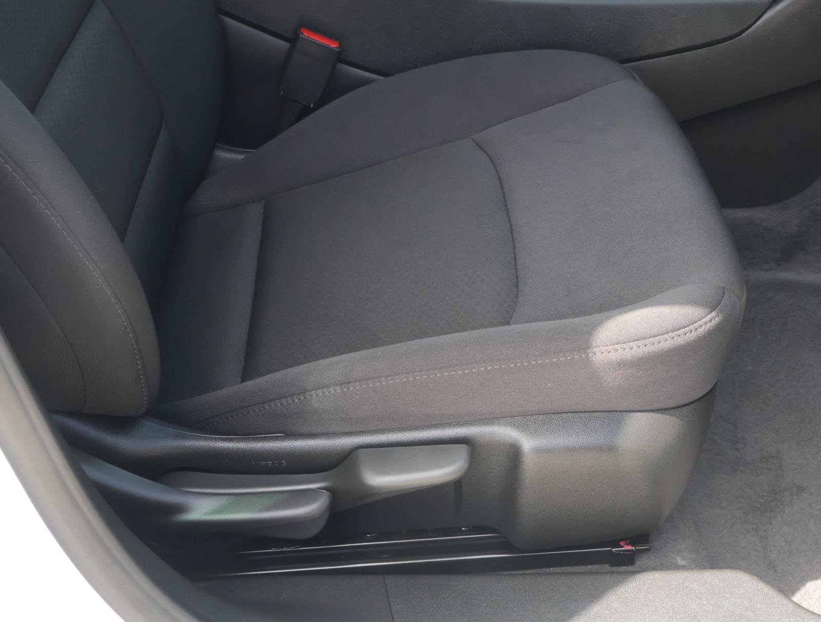 Used 2025 Chevrolet Malibu RS FWD image 16