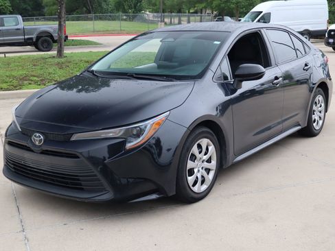 Used 2024 Toyota Corolla LE FWD image 8