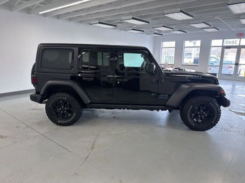 Used 2023 Jeep Wrangler Unlimited w/ Cold Weather Group image 14