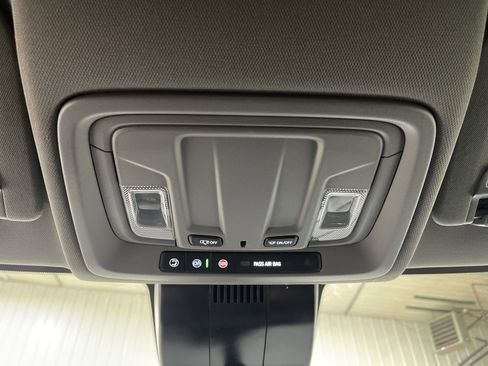 Used 2024 Chevrolet Silverado 1500 LT AWD/4WD image 18