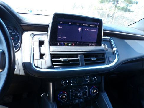 Used 2021 Chevrolet Suburban LT image 11