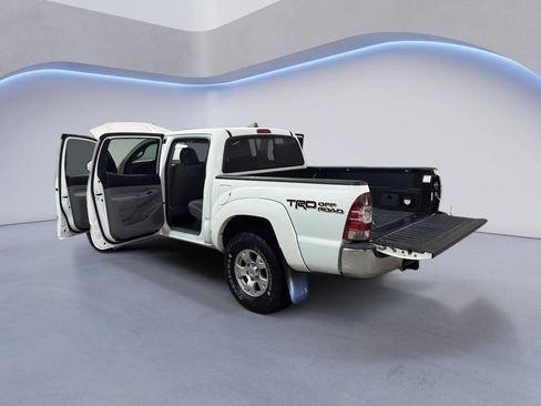 Used 2015 Toyota Tacoma 4x4 Double Cab image 11