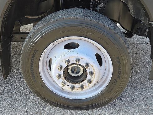 Used 2023 Ford F450 XL image 7