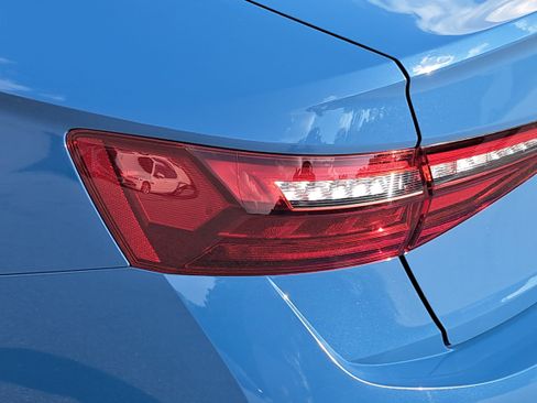Certified 2025 Volkswagen Jetta GLI Autobahn FWD image 32