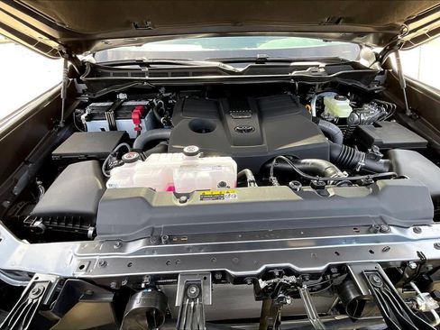 New 2026 Toyota Tundra Limited RWD image 16