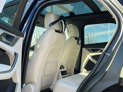 Used 2025 Jaguar F-PACE R-Dynamic S image 22